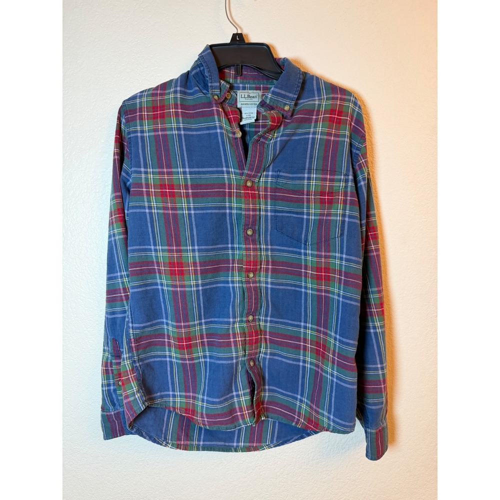 LL Bean Slightly Fitted Flannel Shirt Mens Small Blue Red Plaid Cotton 526732